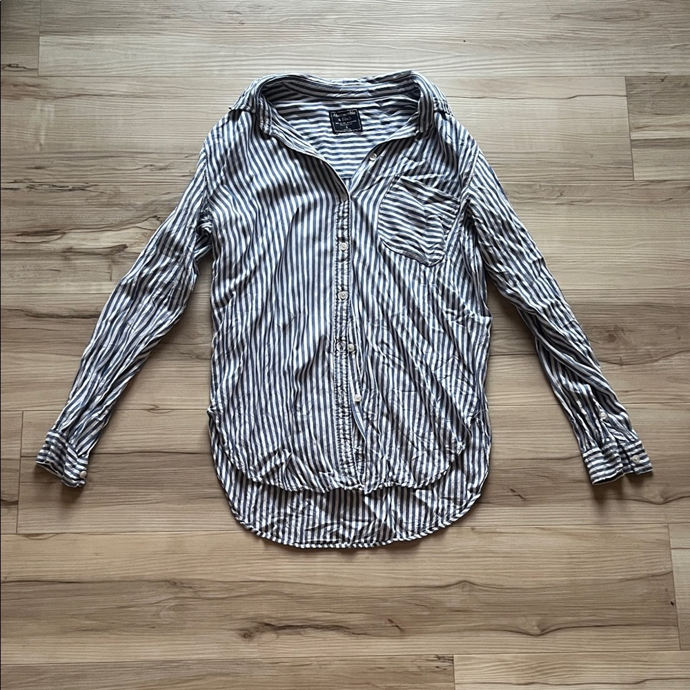 Abercrombie & Fitch Blue and White Striped Button Down Shirt